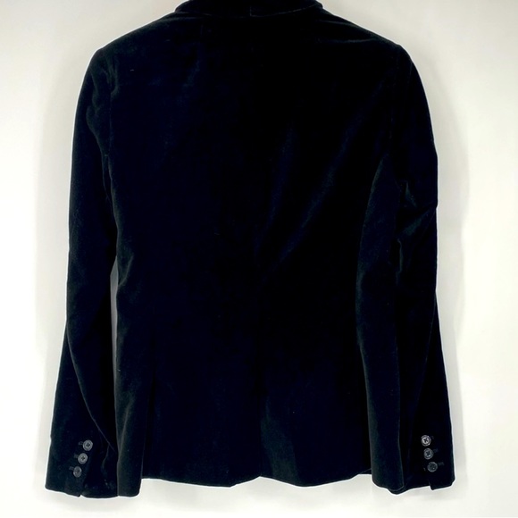 Chic & Timeless — Banana Republic Black Velvet Blazer (NWT, Size 6) - Picture 2 of 2